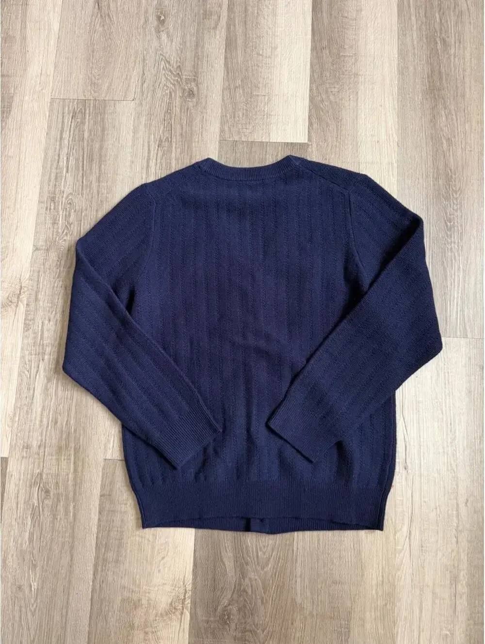 NWT The Tie Bar Chicago Navy Blue Cardigan wool Sweater size M